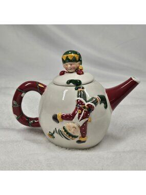 Sakura ELF Ceramic China Tea Pot Christmas Teapot Round Holiday 5 3/4"